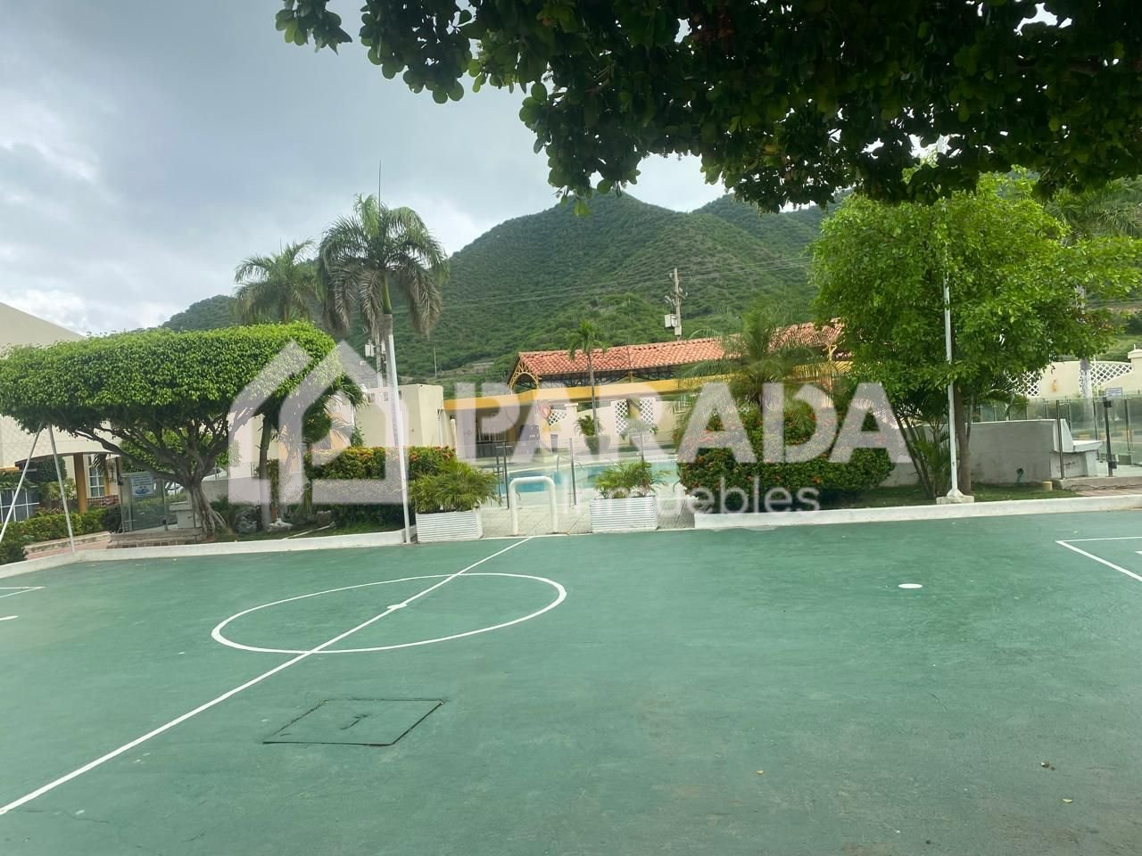 619553389_10163264406649792_4059890643866392787_n